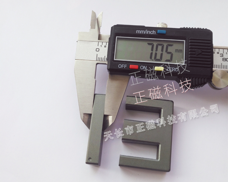 EI40��40����D4